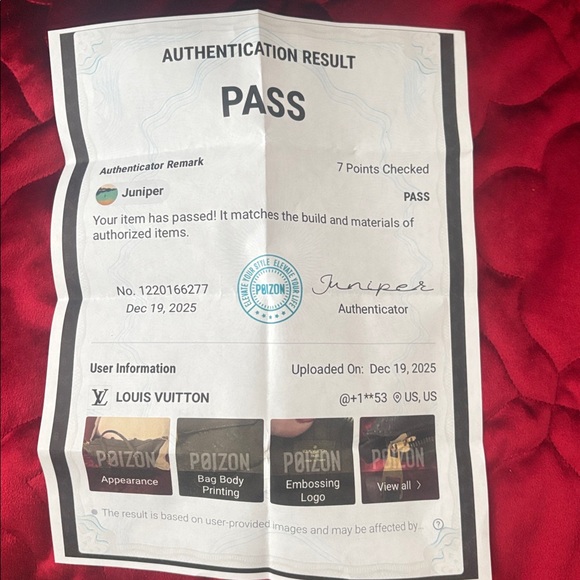 Louis Vuitton - Picture 7 of 9